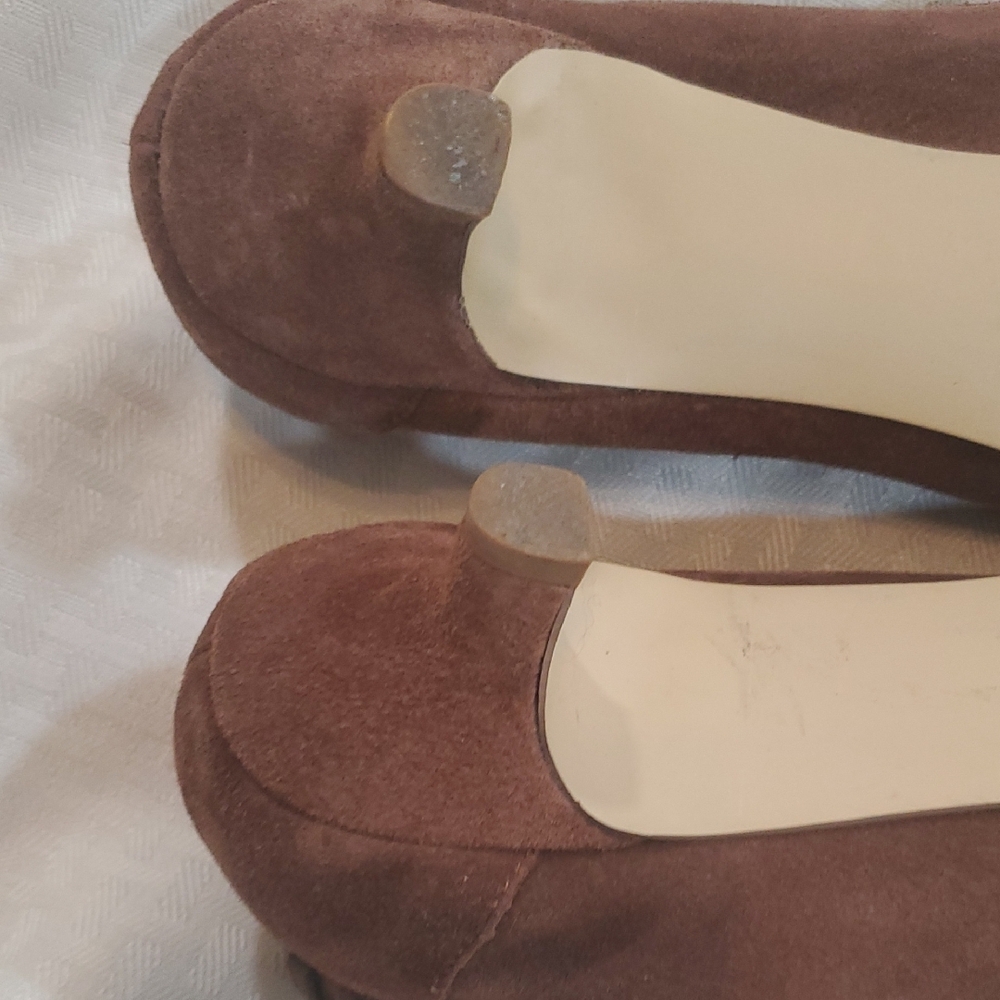 NEW Port News Stylish Brown Embellished Moccasins Kitten Heel - Picture 9 of 13